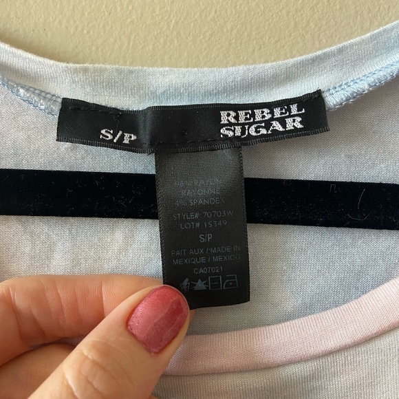 ⭐️2 FOR $20⭐️ Rebel Sugar Zodiac Cropped Tie Tee. Size Small. - Picture 8 of 8